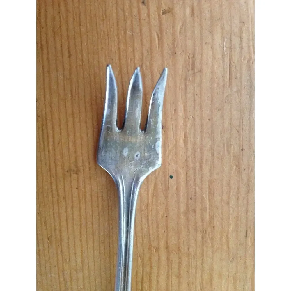 Set of 5 Vtg Antique Silverplate Park Hotel Cocktail Hor Dourves Pickle Forks